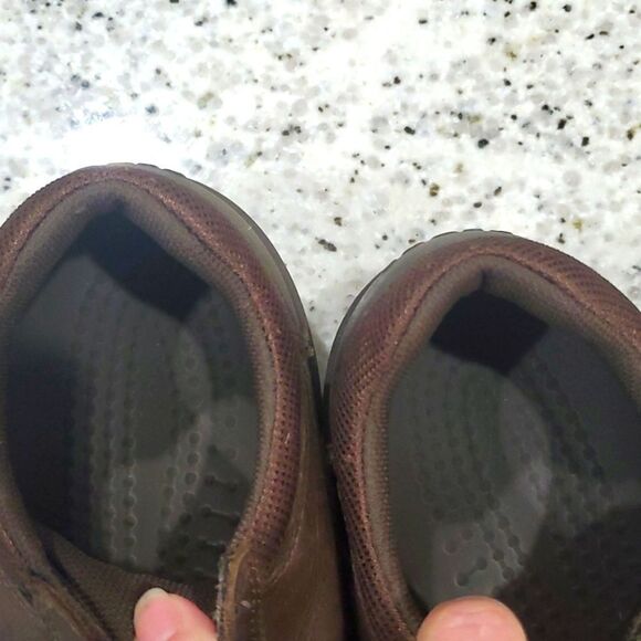 Unisex Crocs, velocity comfort work shoes, lace up. W-8/M-6 - Picture 8 of 9